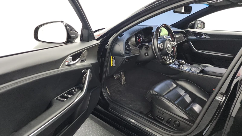 Kia Stinger 3.3 TURBO 2WD GT / УНИКАТ !!!, снимка 7 - Автомобили и джипове - 52307785