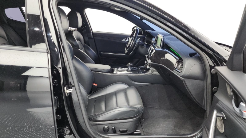 Kia Stinger 3.3 TURBO 2WD GT / УНИКАТ !!!, снимка 9 - Автомобили и джипове - 52307785