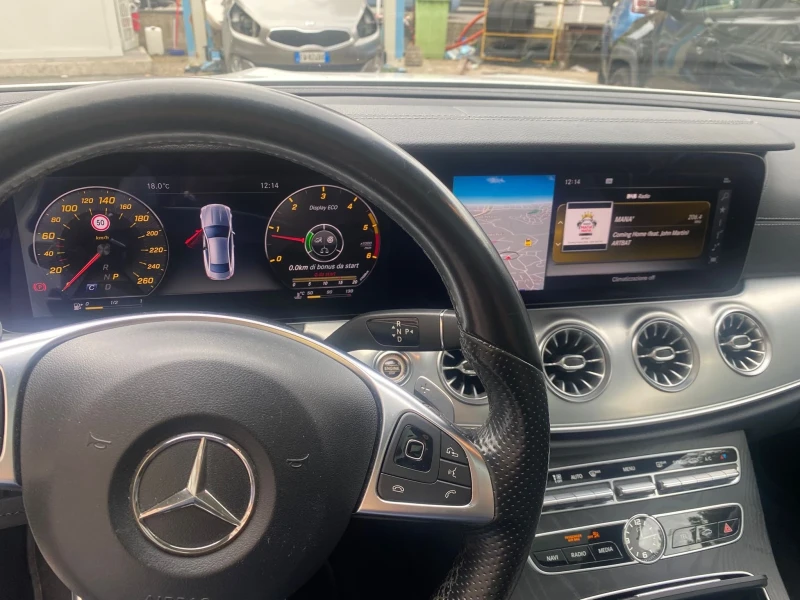 Mercedes-Benz E 220 AMG / 4 MATIC / BURMASTER / ПАНОРАМА / ПОДГРЕВ , снимка 8 - Автомобили и джипове - 52500346