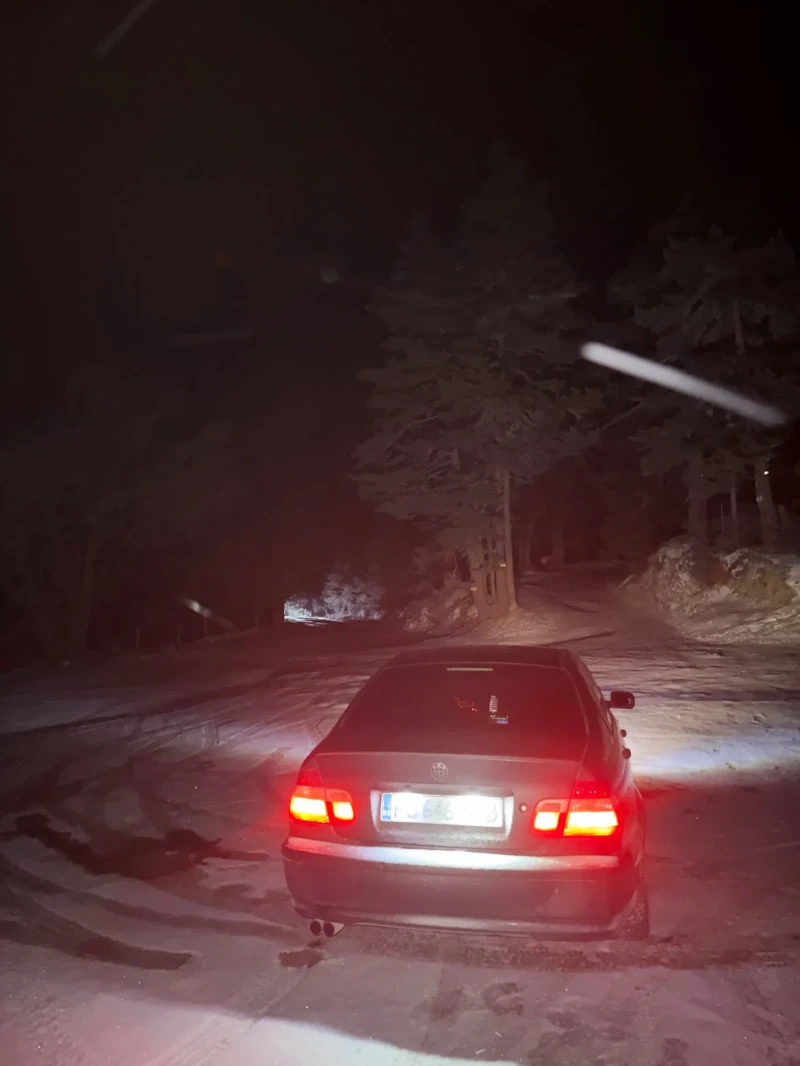 BMW 320, снимка 6 - Автомобили и джипове - 53277562