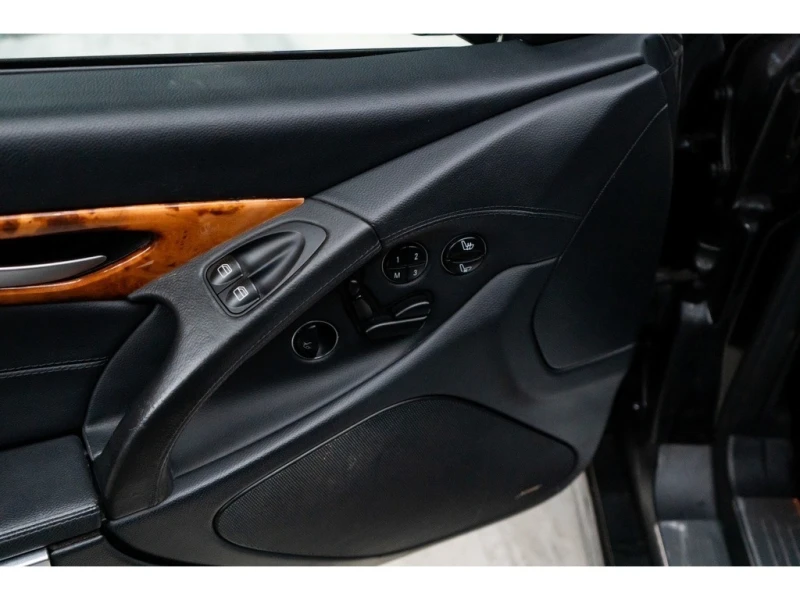 Mercedes-Benz SL 500 550 * * ЧИСТА ИСТОРИЯ * * АВТО КРЕДИТ * * , снимка 12 - Автомобили и джипове - 53396189