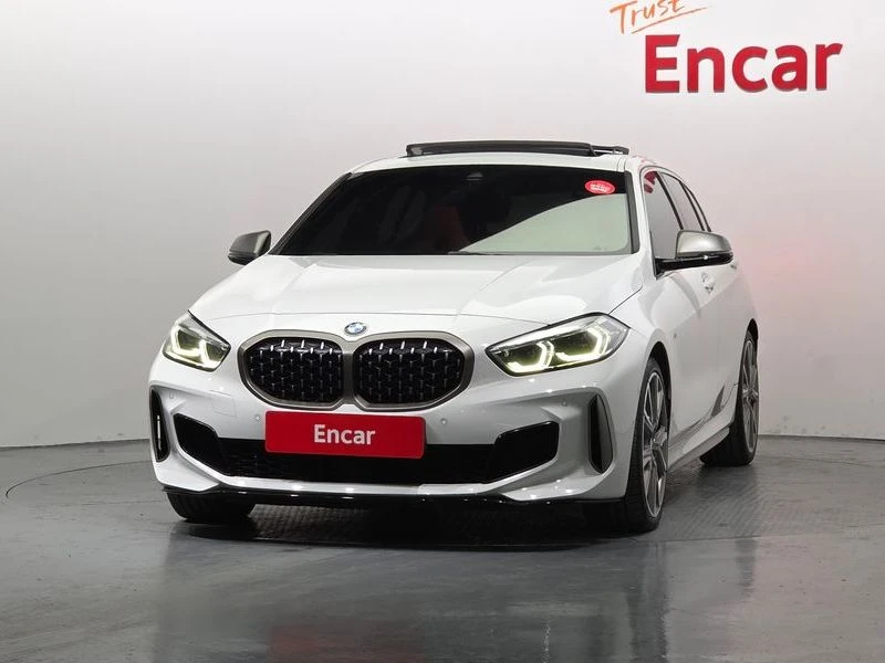 BMW M135 M135i xDrive| 302к.с.| ВКЛ.ТЕХНОТЕСТ, снимка 3 - Автомобили и джипове - 55624284