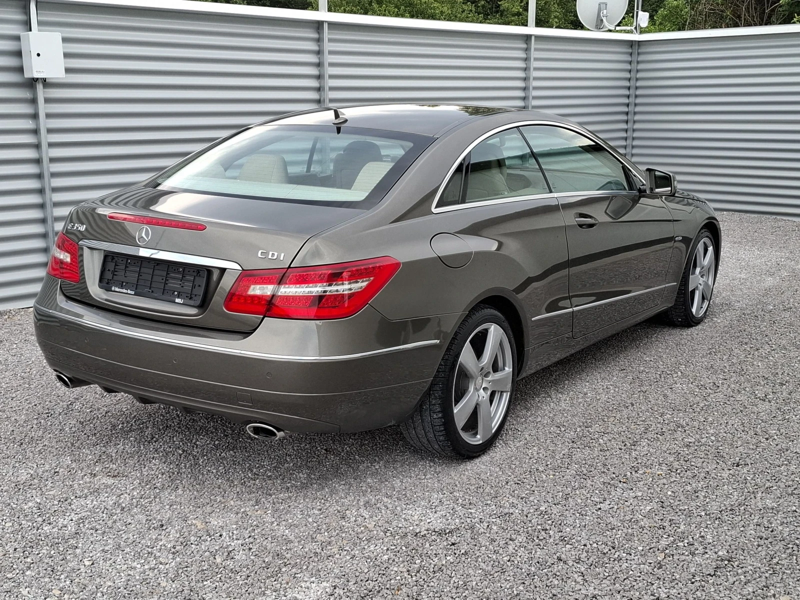 Mercedes-Benz E 350 350CDI/Coupe - изображение 8