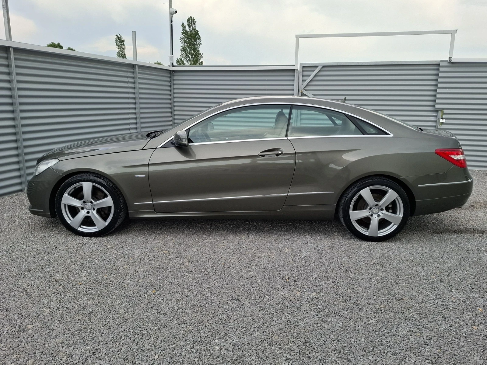 Mercedes-Benz E 350 350CDI/Coupe - изображение 4