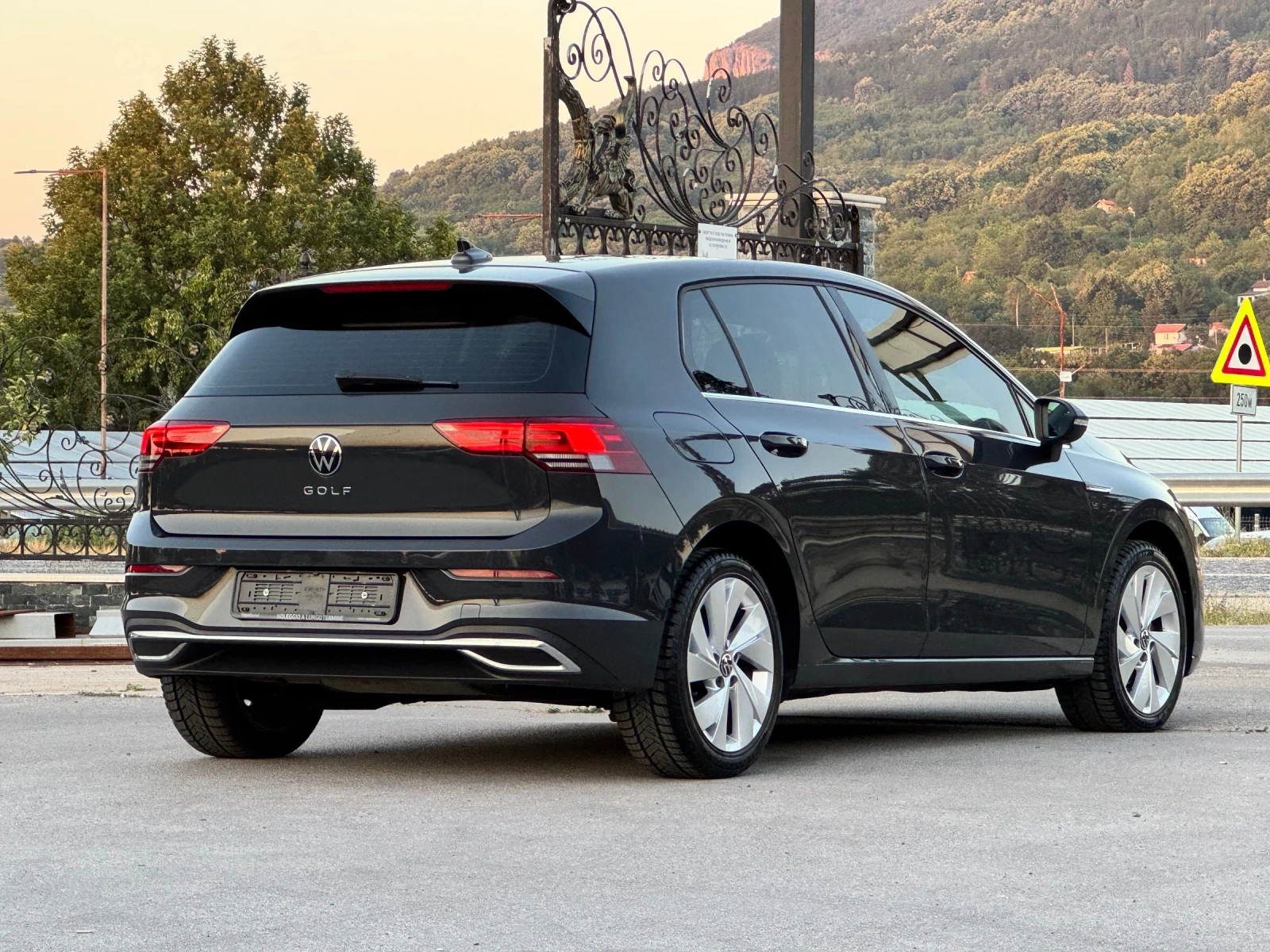 VW Golf 2.0TDI ИТАЛИЯ - изображение 5