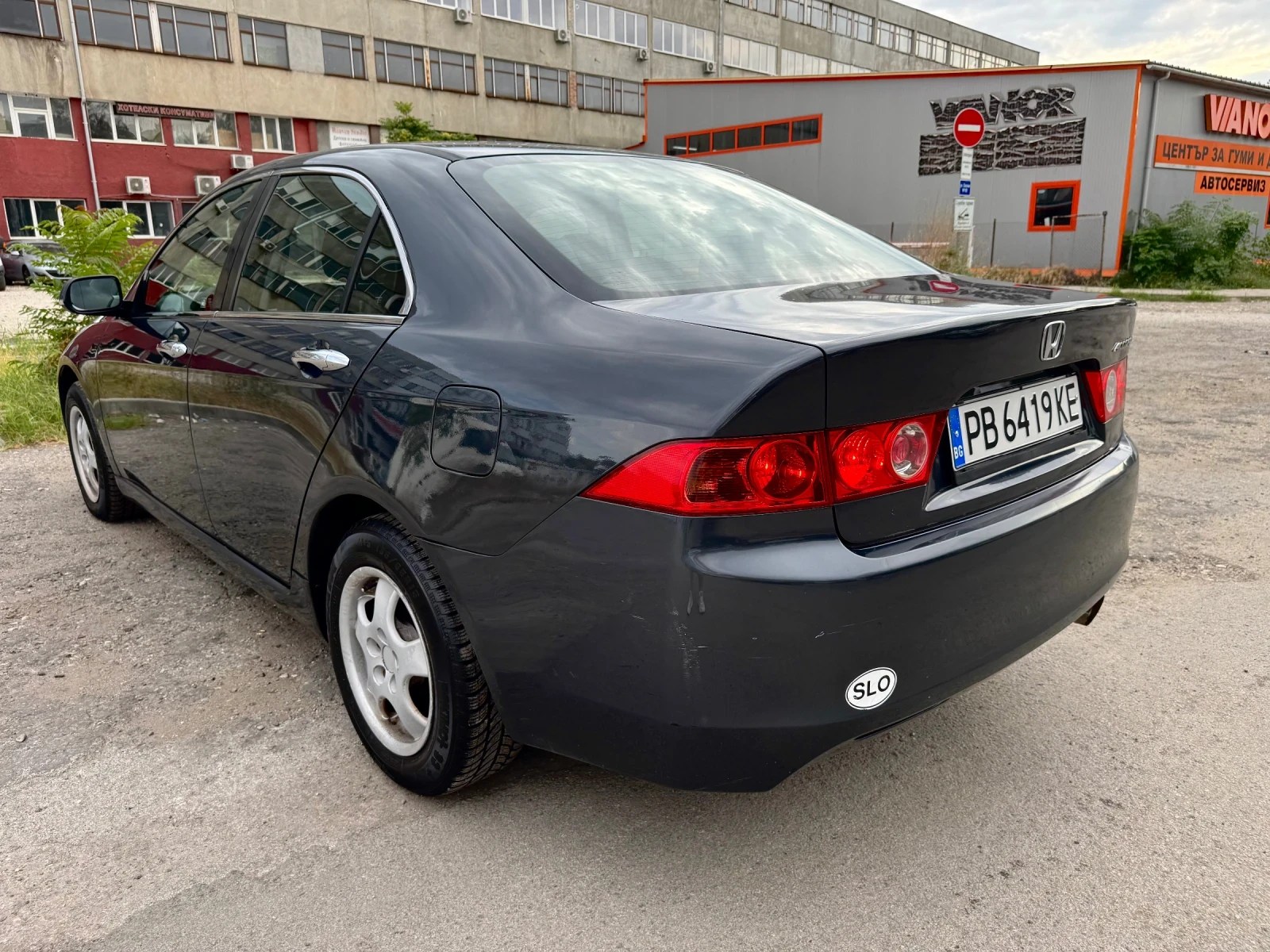 Honda Accord 2.0 i-VTEC - изображение 6