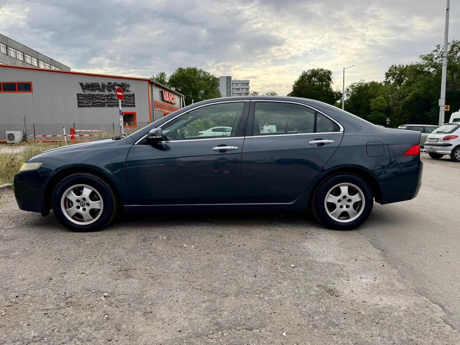 Honda Accord 2.0 i-VTEC - изображение 5