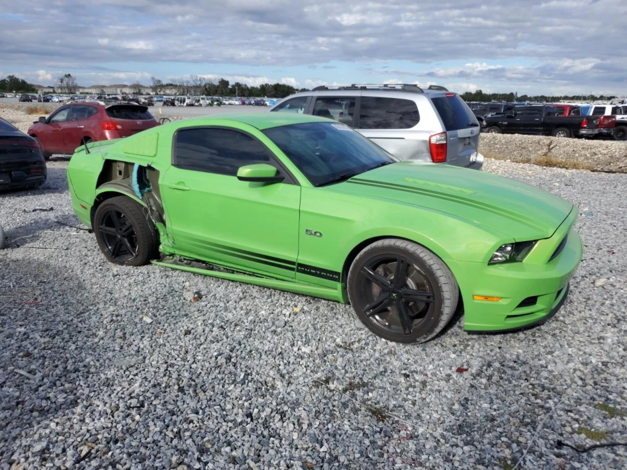 Ford Mustang GT * * CARFAX * * АВТОКРЕДИТ * *  - изображение 2