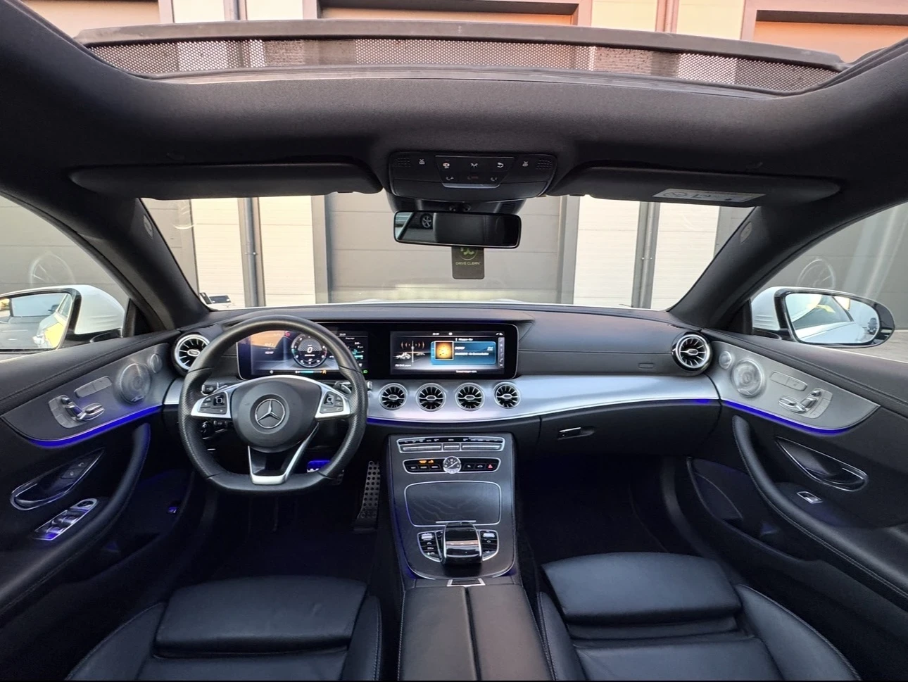 Mercedes-Benz E 220 AMG / 4 MATIC / BURMASTER / ПАНОРАМА / ПОДГРЕВ , снимка 12 - Автомобили и джипове - 52500346