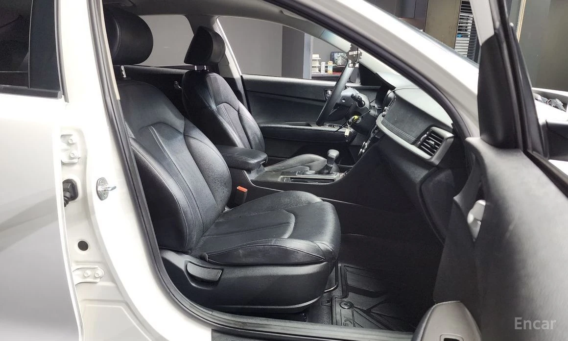 Kia K5 | Mobile.bg   11