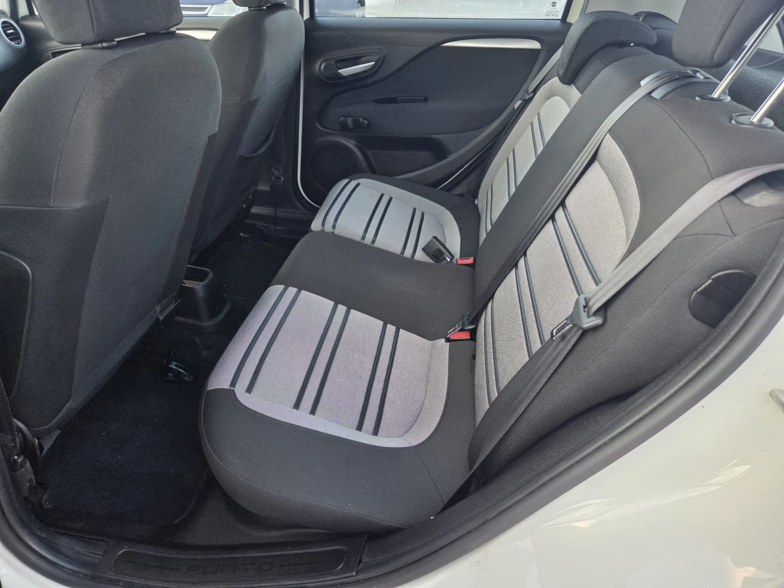 Fiat Punto 1.4 GPL - изображение 10