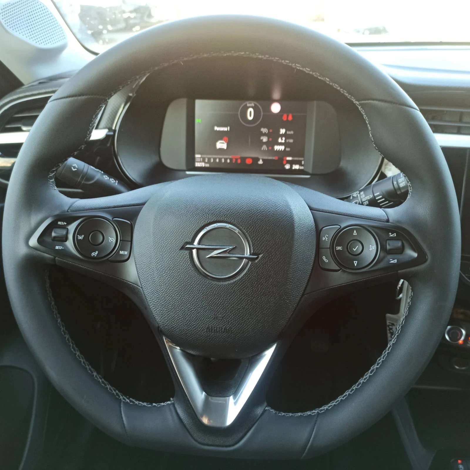 Opel Corsa 1.2i 33 000km., снимка 11 - Автомобили и джипове - 53791644