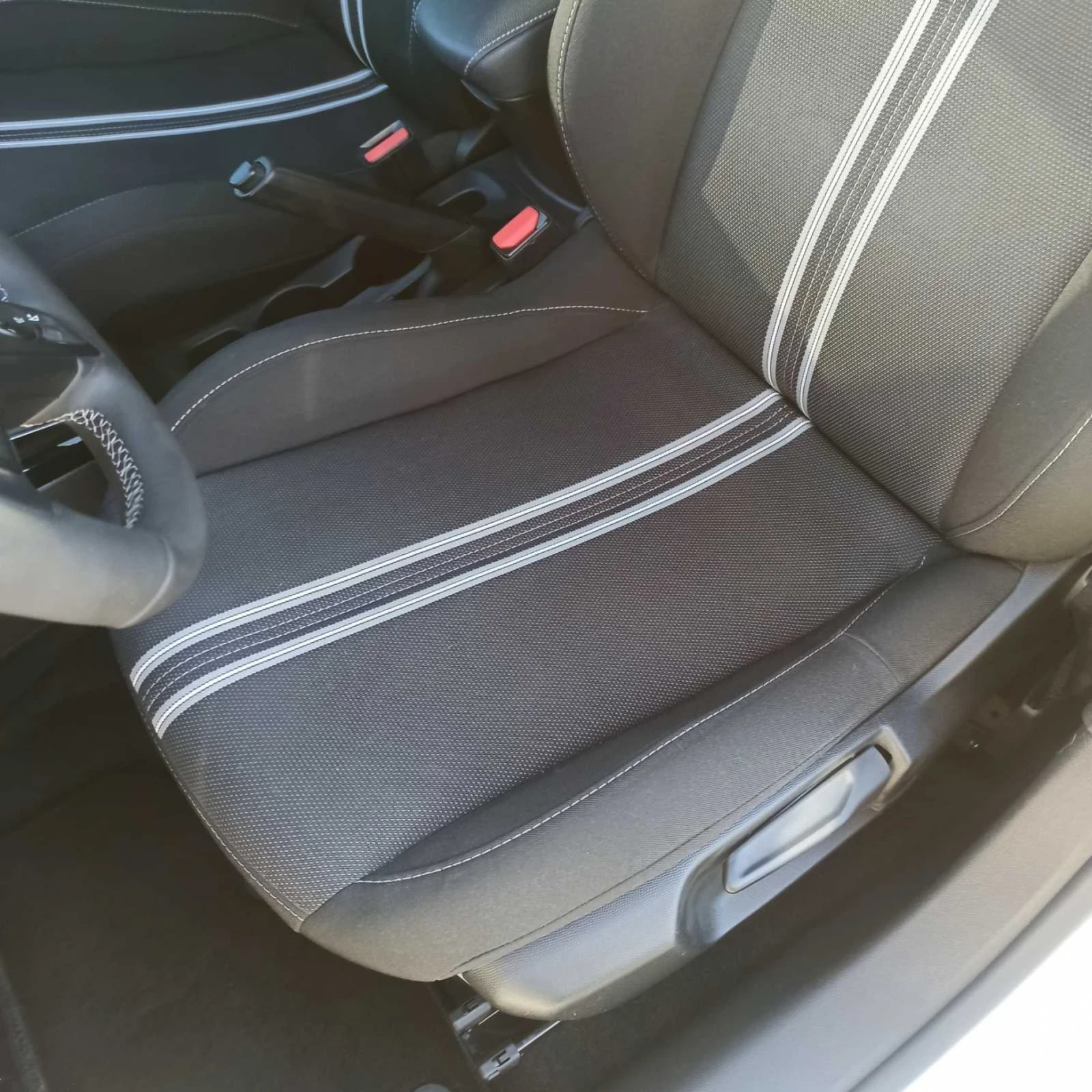 Opel Corsa 1.2i 33 000km., снимка 12 - Автомобили и джипове - 53791644