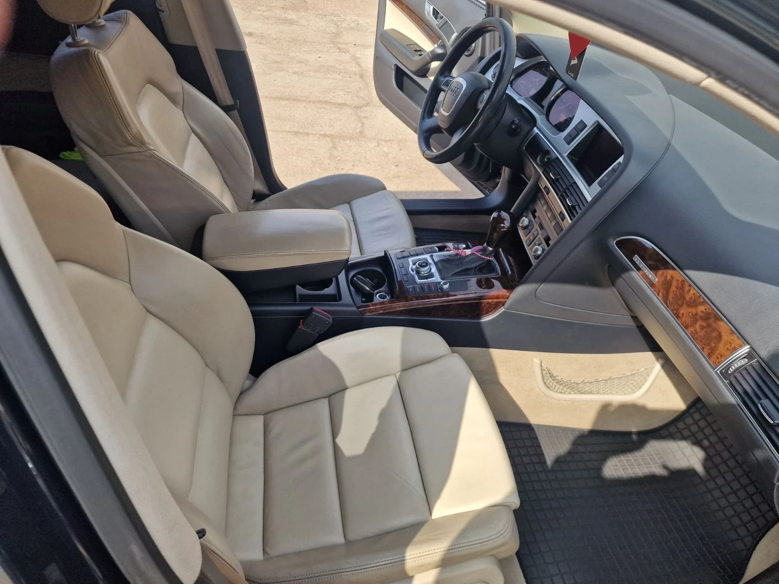 Audi A6 Allroad Комби, снимка 9 - Автомобили и джипове - 53869886