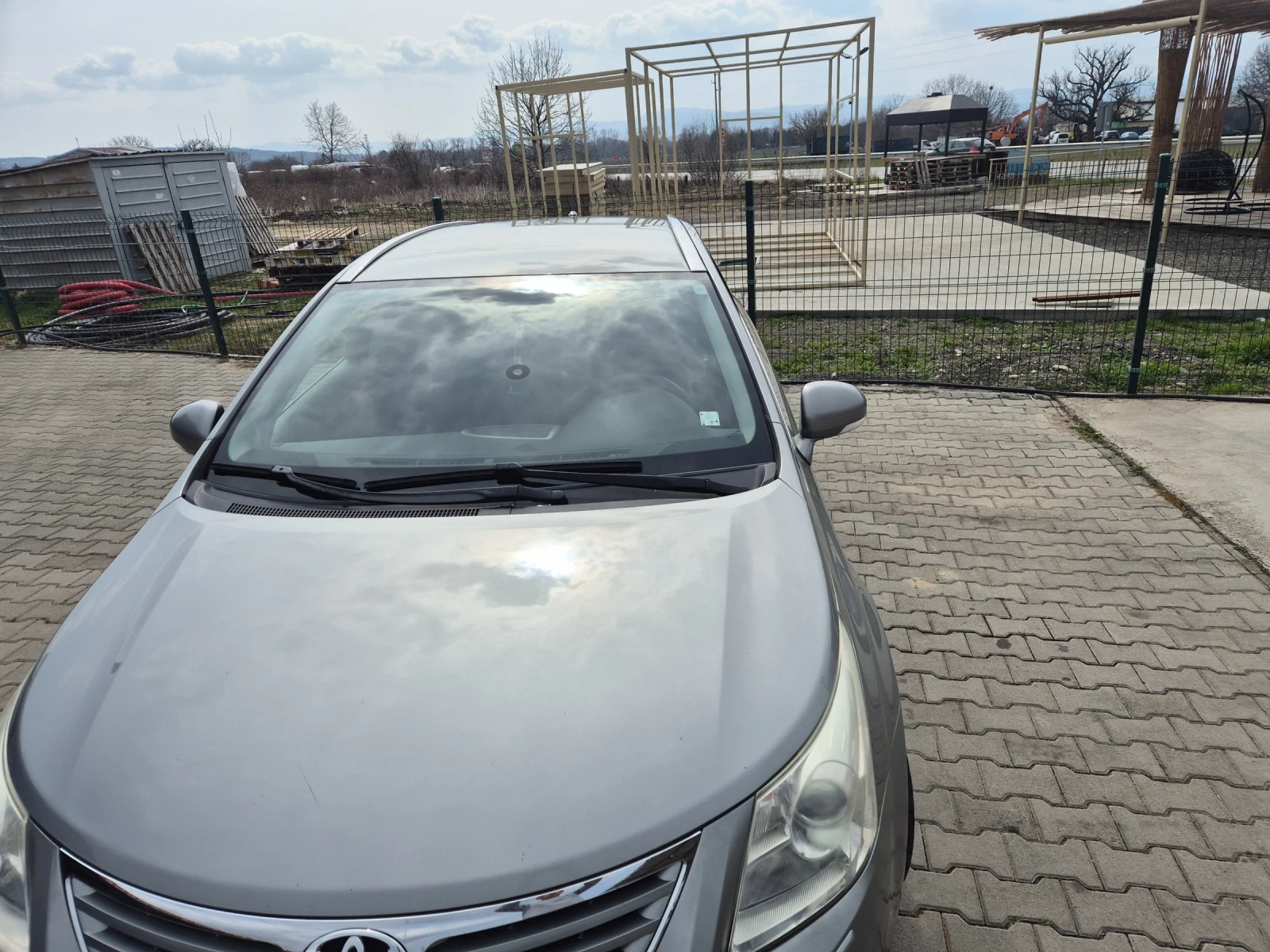 Toyota Avensis Комби, снимка 11 - Автомобили и джипове - 53873048