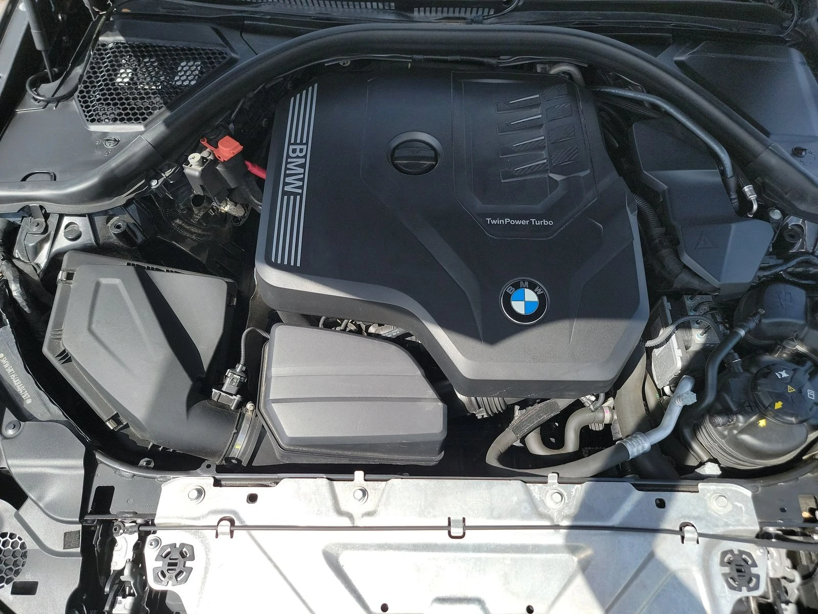 BMW 330 xDrive SPORT LINE, снимка 15 - Автомобили и джипове - 54272190