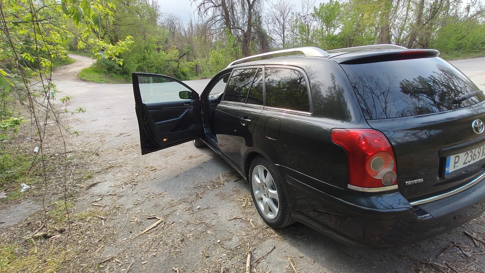 Toyota Avensis, снимка 8 - Автомобили и джипове - 54431763