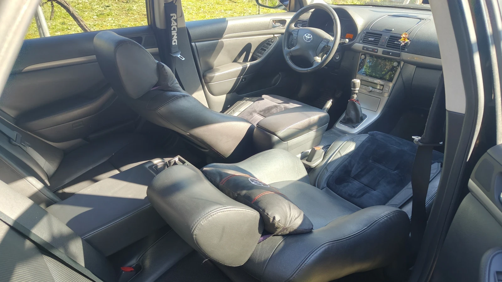 Toyota Avensis, снимка 4 - Автомобили и джипове - 54431763