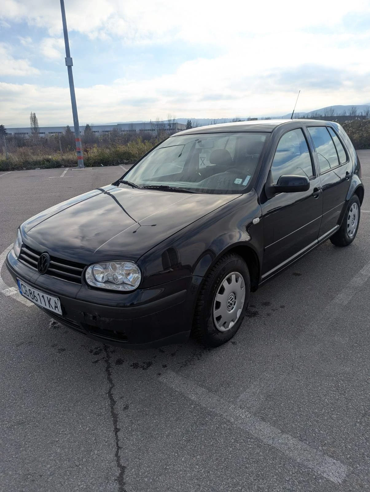 VW Golf 1.6, снимка 3 - Автомобили и джипове - 54529066
