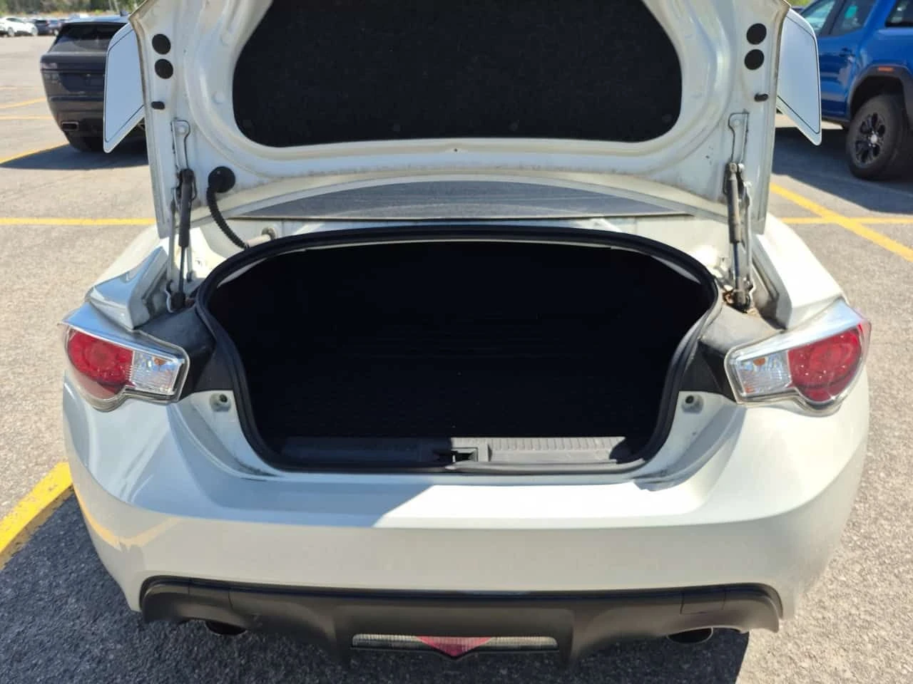 Subaru BRZ SPORT TECH  CARFAX | Mobile.bg � ����������� 13