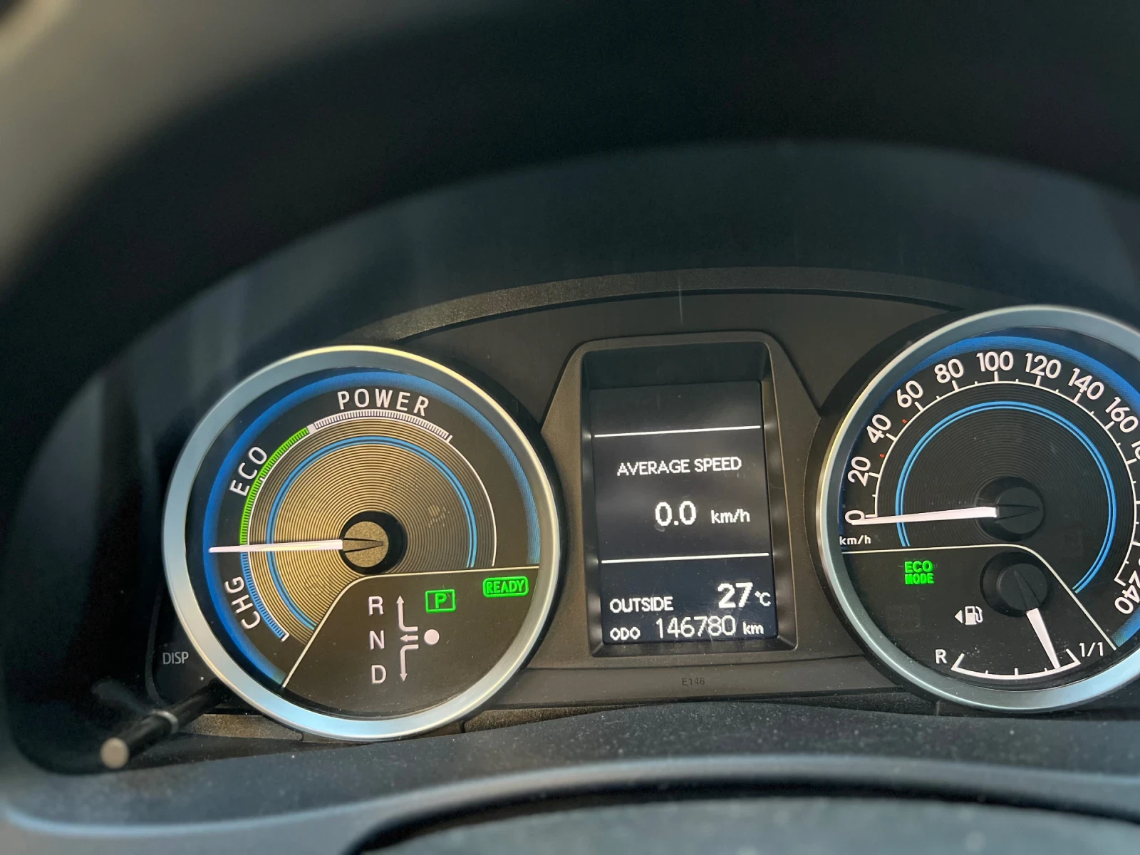 Toyota Auris 1.8 хибрид/бензин/газ, снимка 8 - Автомобили и джипове - 54963054