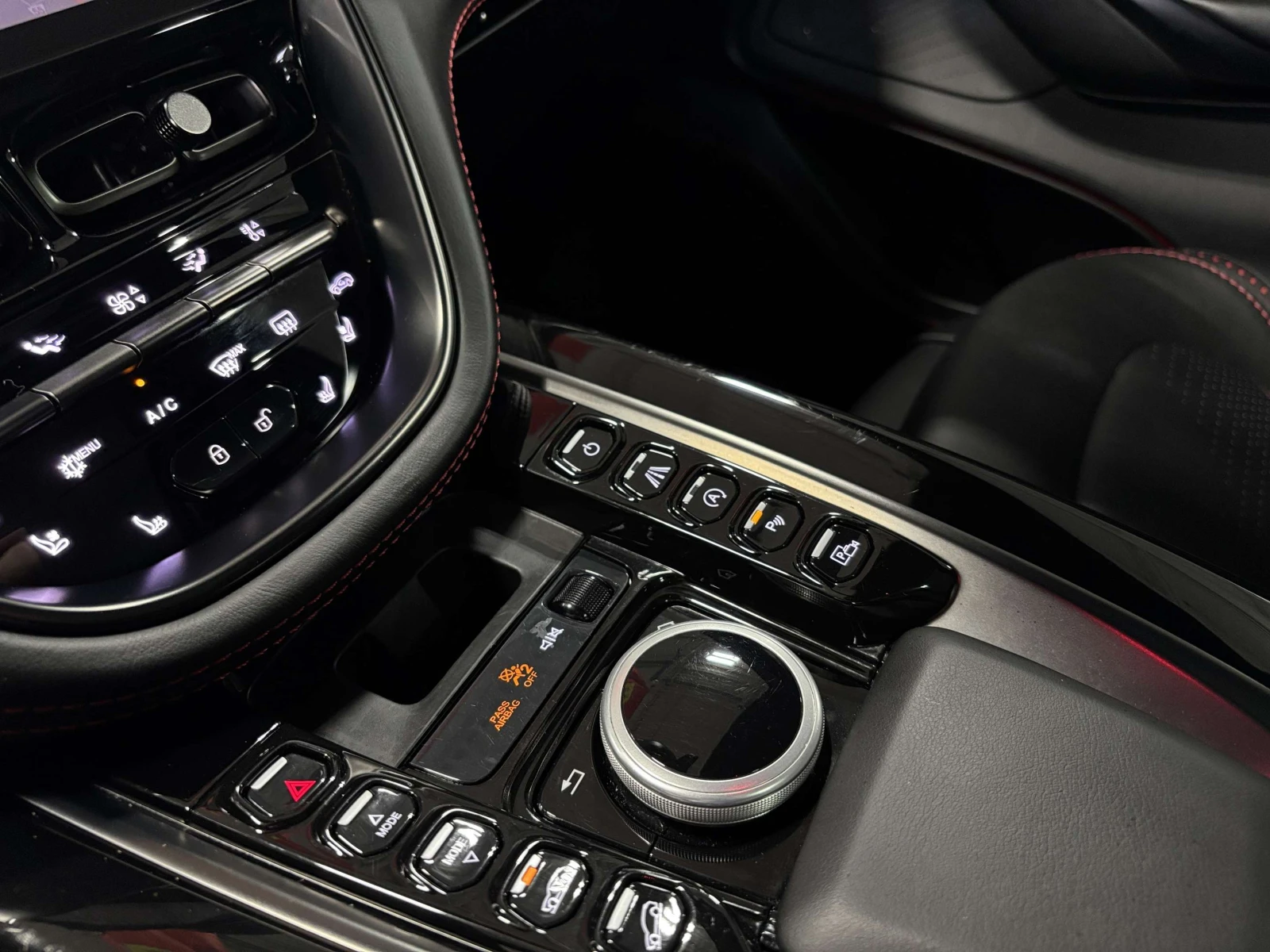 Aston Martin DBX 1913 EDITION 1 ОТ 500 / ЦЕНА ДО БГ , снимка 17 - Автомобили и джипове - 54992499