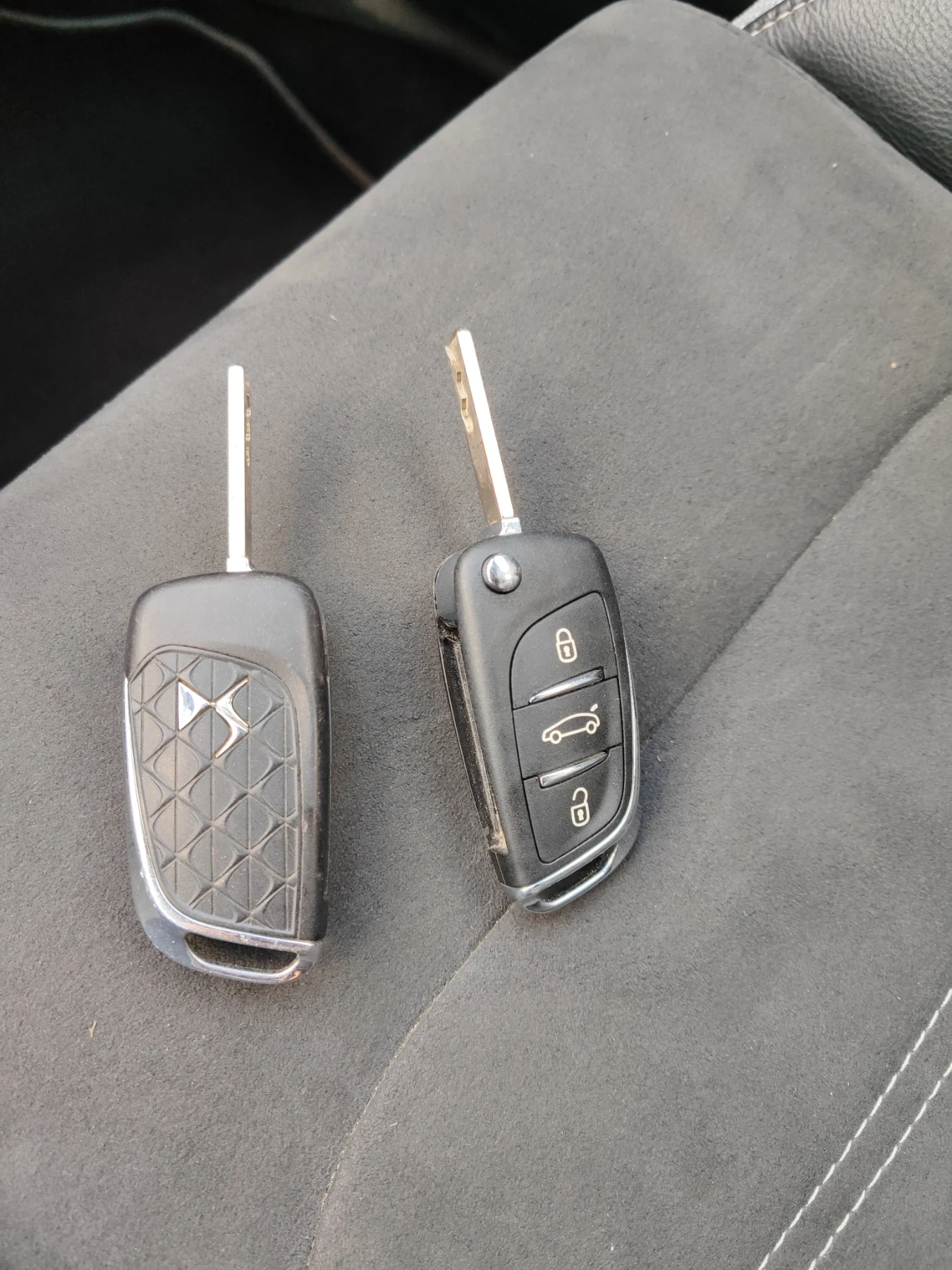 Citroen DS4 1.6 120 HDI, снимка 16 - Автомобили и джипове - 55125533