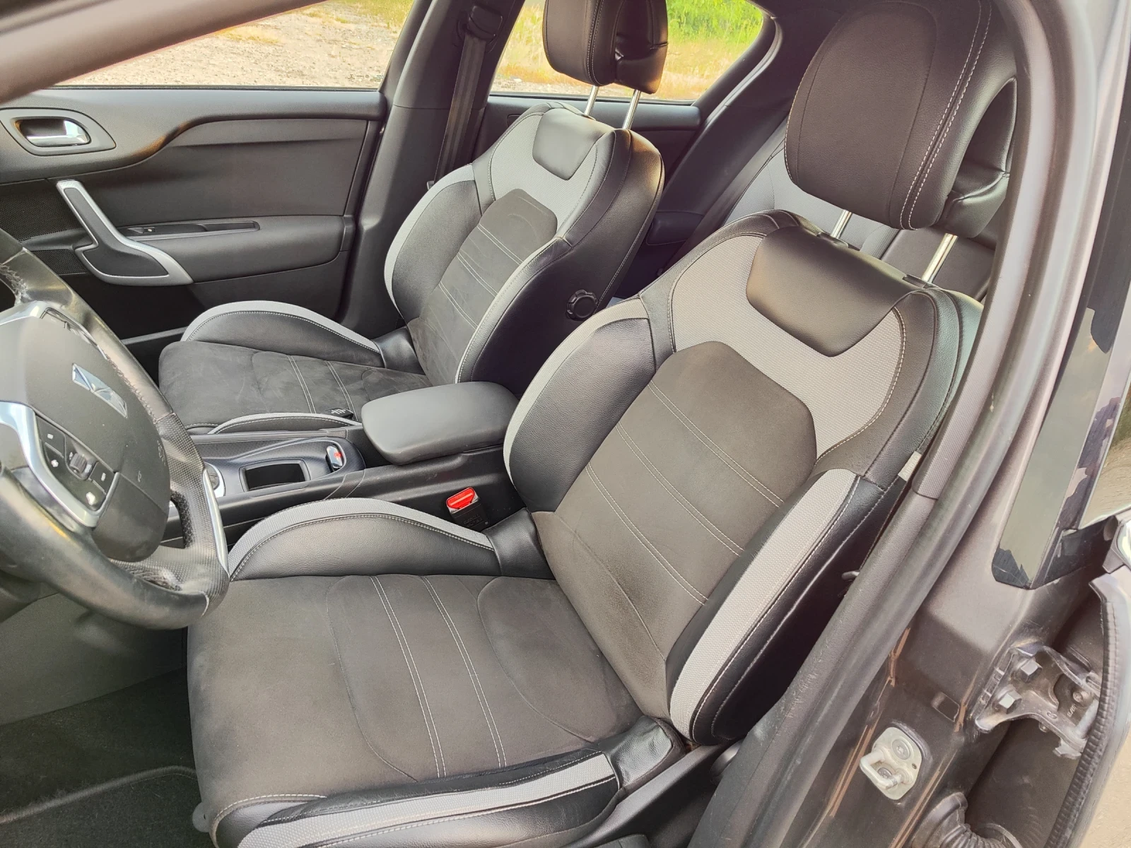 Citroen DS4 1.6 120 HDI, снимка 9 - Автомобили и джипове - 55125533