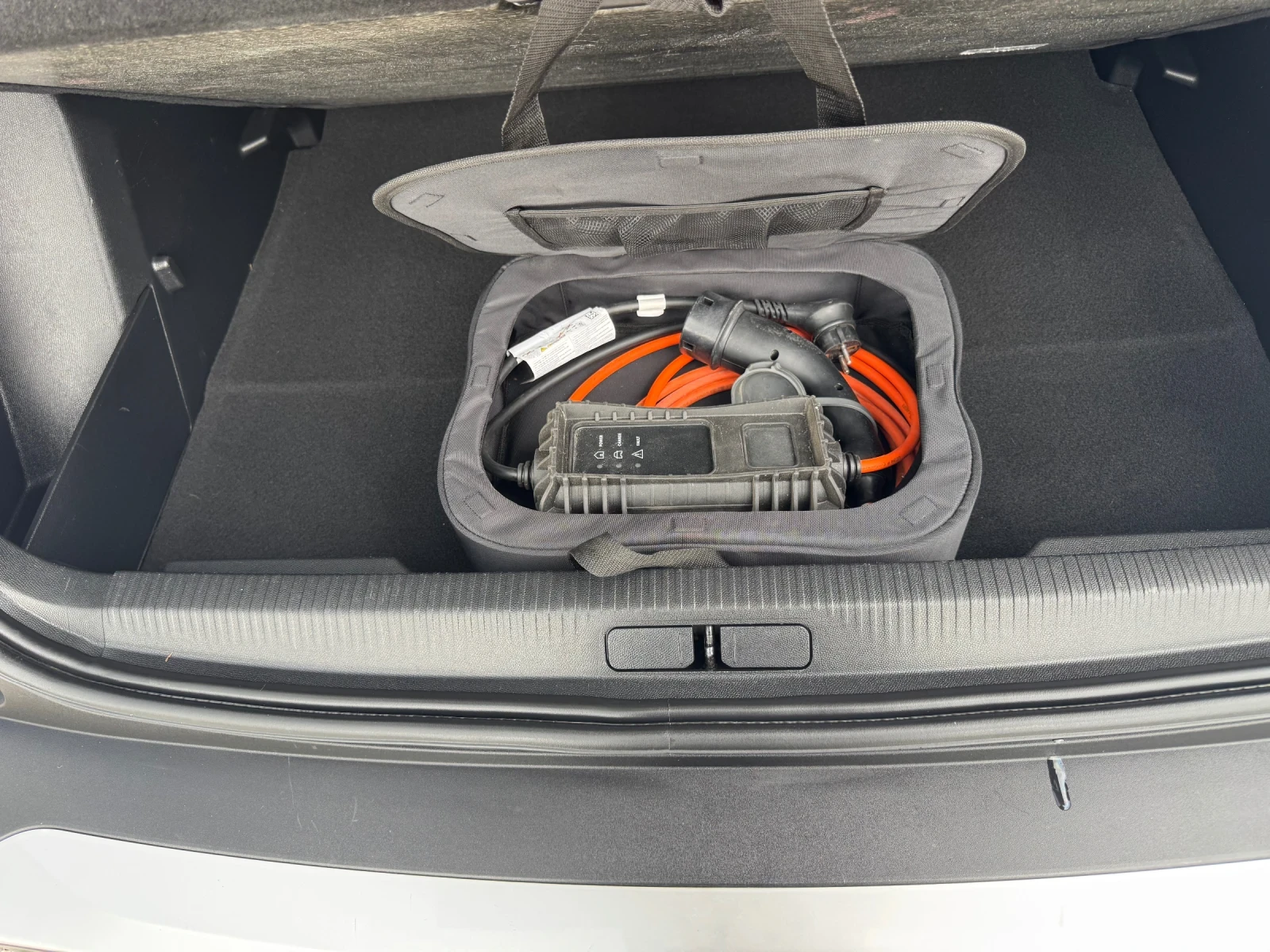 Peugeot 2008 Electric , снимка 7 - Автомобили и джипове - 55677360