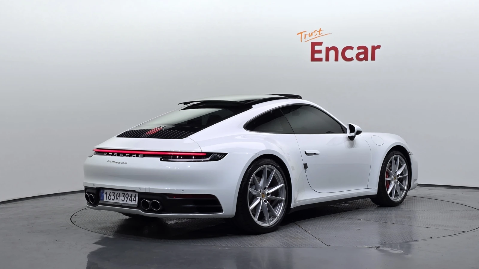 Porsche 911 Carrera S* BOSE* ПОДГРЕВ ВОЛАН* ЛЮК* КРАЙНА ЦЕНА, снимка 2 - Автомобили и джипове - 56130967