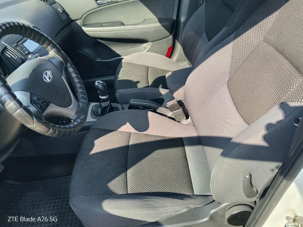 Hyundai I30 SW, снимка 6 - Автомобили и джипове - 56394208