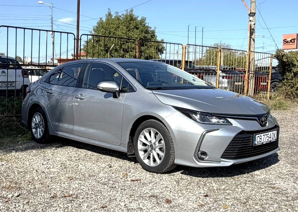 Toyota Corolla 1.5 CVТ Executive, снимка 3 - Автомобили и джипове - 56724475