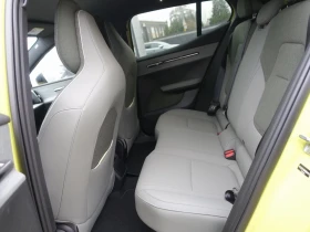 Volvo EX30 Extended Range Single Motor Plus, снимка 13