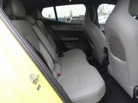 Volvo EX30 Extended Range Single Motor Plus, снимка 16