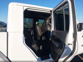 Jeep Gladiator 3l High Altitude 4X4 - 29000 € / 56719.07 лв. - 98974984 8