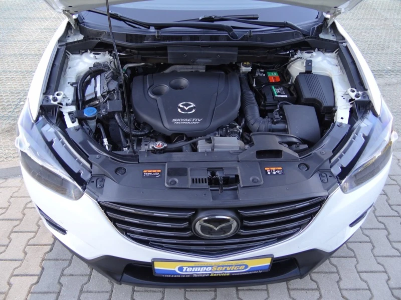 Mazda CX-5 2.2d-Skyactiv /Navi/Distronik/Camera/Euro-6B/4X4/, снимка 16 - Автомобили и джипове - 40807486