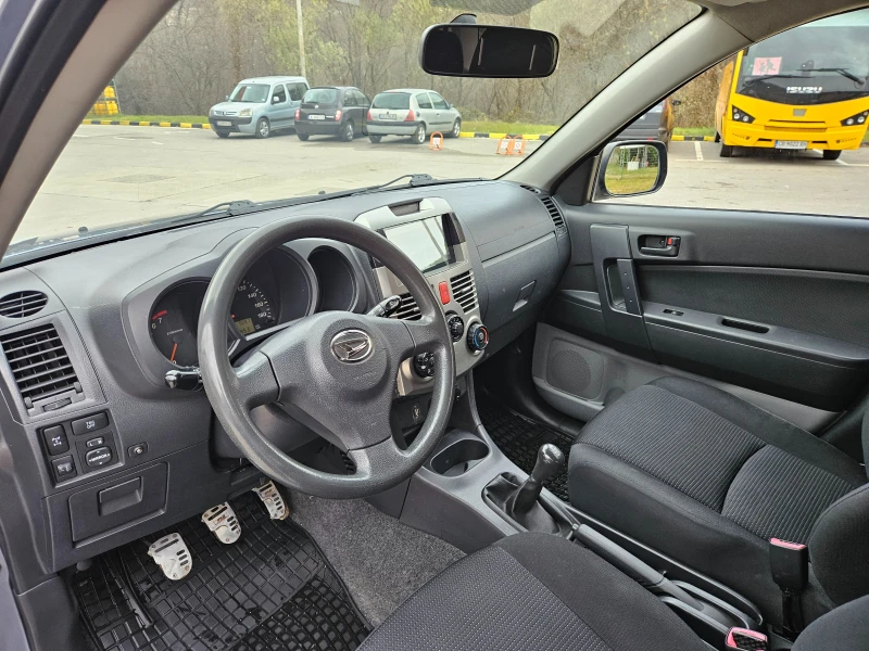 Daihatsu Terios 1.5 GAZ/NAVIGACIA/4X4, снимка 10 - Автомобили и джипове - 48200730