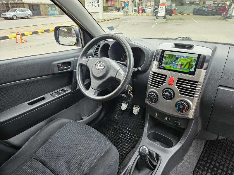 Daihatsu Terios 1.5 GAZ/NAVIGACIA/4X4, снимка 11 - Автомобили и джипове - 48200730