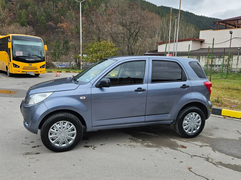 Daihatsu Terios 1.5 GAZ/NAVIGACIA/4X4, снимка 3 - Автомобили и джипове - 48200730