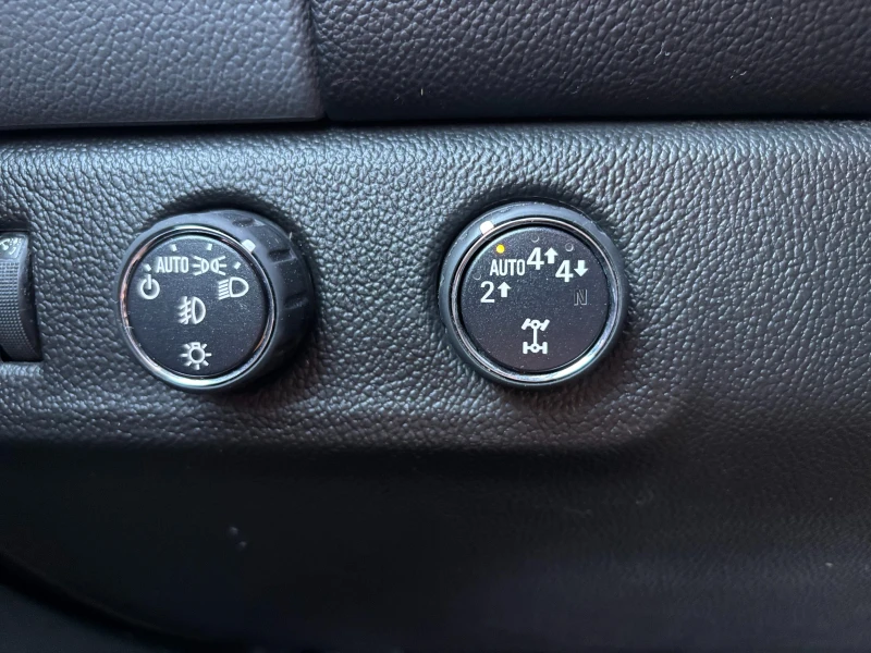 Chevrolet Colorado PICK UP, снимка 13 - Автомобили и джипове - 51738858