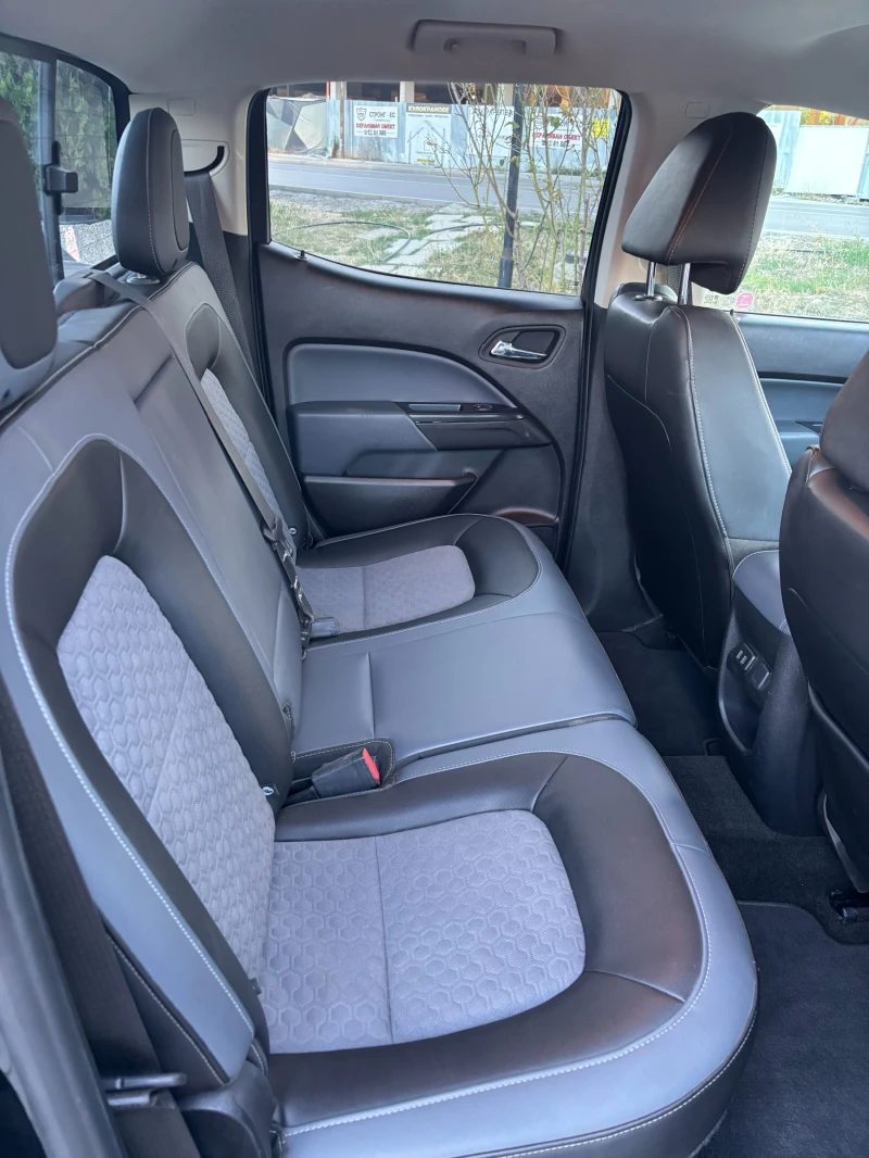 Chevrolet Colorado PICK UP, снимка 11 - Автомобили и джипове - 51738858