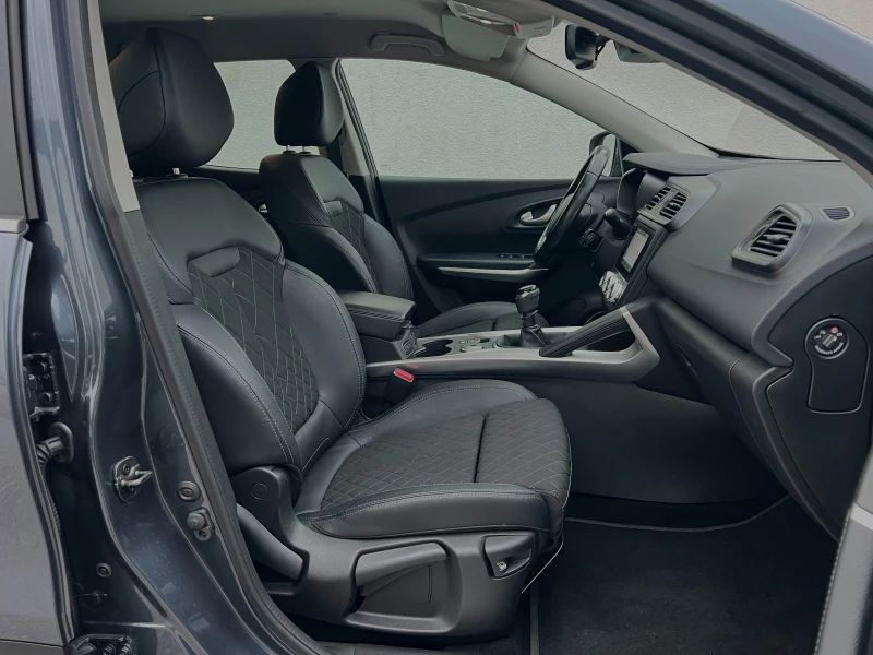 Renault Kadjar 1.7dCi 4x4 ПРОЧЕТИ ОПИСАНИЕТО, снимка 11 - Автомобили и джипове - 52594617