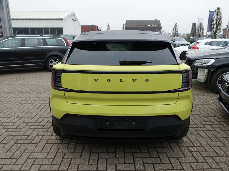 Volvo EX30 Extended Range Single Motor Plus, снимка 6 - Автомобили и джипове - 53538176