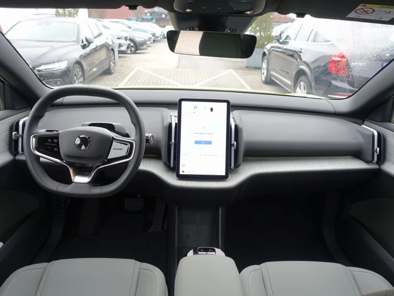 Volvo EX30 Extended Range Single Motor Plus, снимка 9 - Автомобили и джипове - 53538176