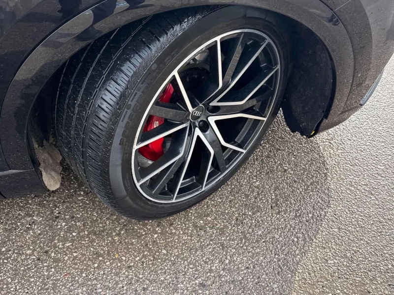 Audi SQ8 4.0 TFSI quattro /Панорама/Подгрев/Обдух/Нави, снимка 7 - Автомобили и джипове - 53541422