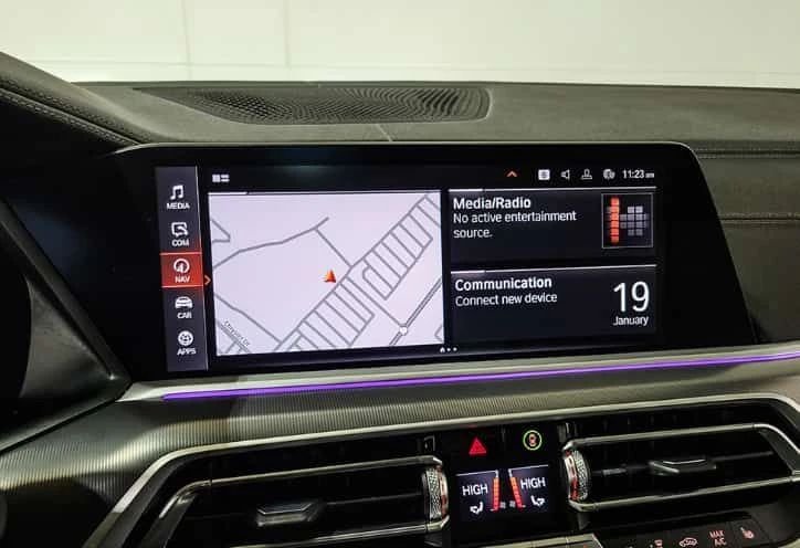 BMW X6 * xDrive40i * CARFAX * Хед-ЪП * 360 Камери * , снимка 9 - Автомобили и джипове - 54013338