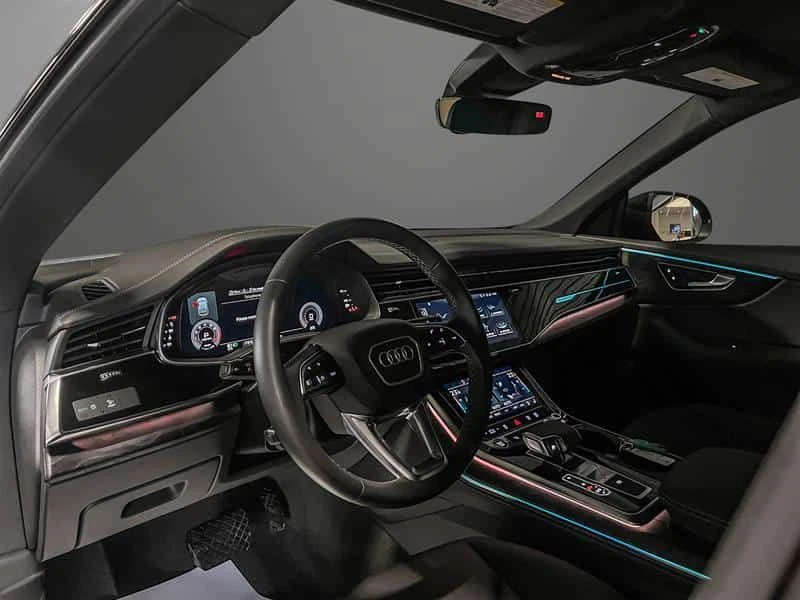 Audi Q8 Progressiv  CARFAX, снимка 4 - Автомобили и джипове - 54760605