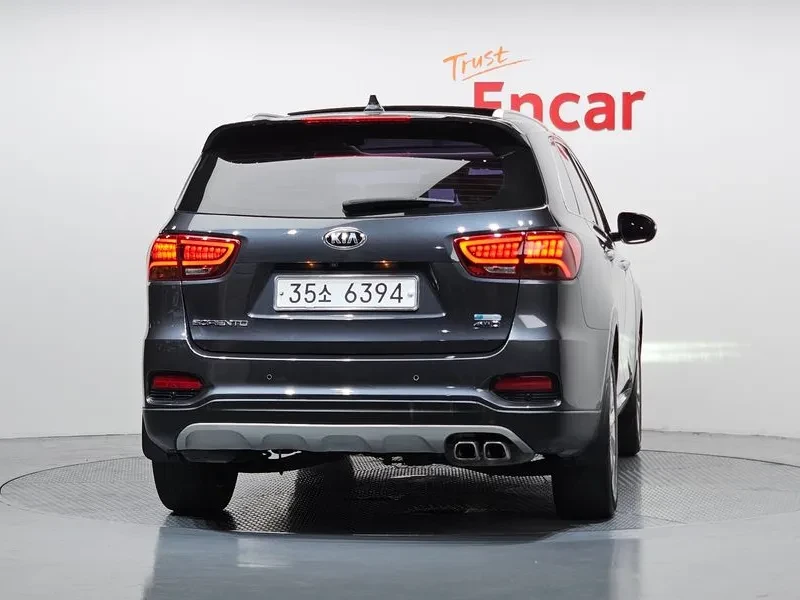 Kia Sorento Diesel 2.2 4Wd Noblesse Special, снимка 4 - Автомобили и джипове - 55640127