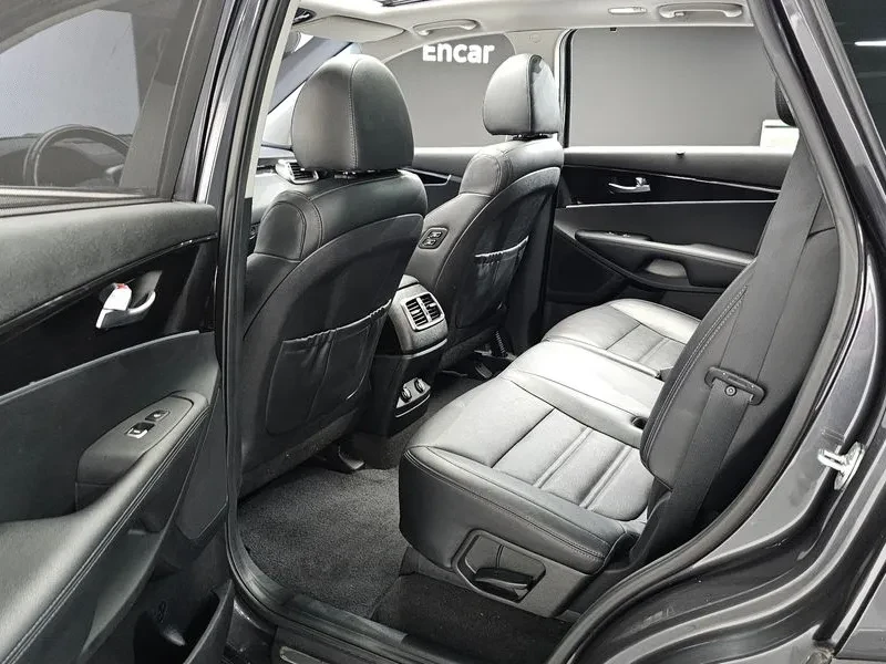 Kia Sorento Diesel 2.2 4Wd Noblesse Special, снимка 11 - Автомобили и джипове - 55640127