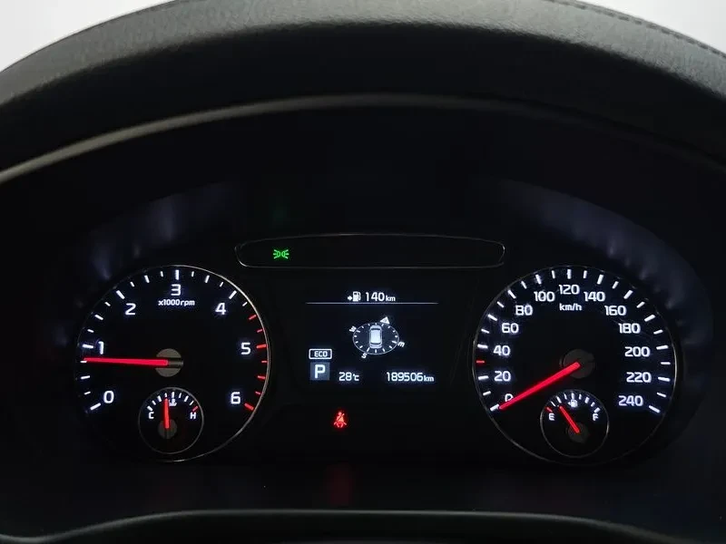Kia Sorento Diesel 2.2 4Wd Noblesse Special, снимка 8 - Автомобили и джипове - 55640127